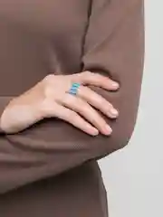 Голубой акриловое кольцо