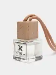 Бежевый ароматизатор воздуха для автомобиля Car Perfume. Ароматизатор автомобильный
