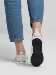 Бежевый кеды женские