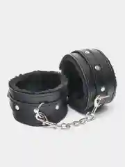 Черный бдсм-набор кожаный для начинающих: наручники, кляп, маска, веревка, плетка, чокер-ошейник