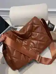 Бежевый сумка женская, стеганая