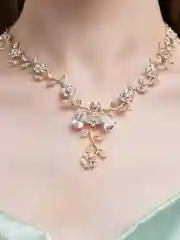 Золотой комплект украшений