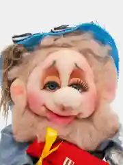 Белый игрушка "Домовенок"