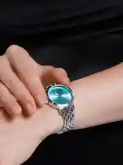 Серебряный женские классические часы, с коробкой