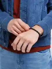 Черный мужской браслет из камней