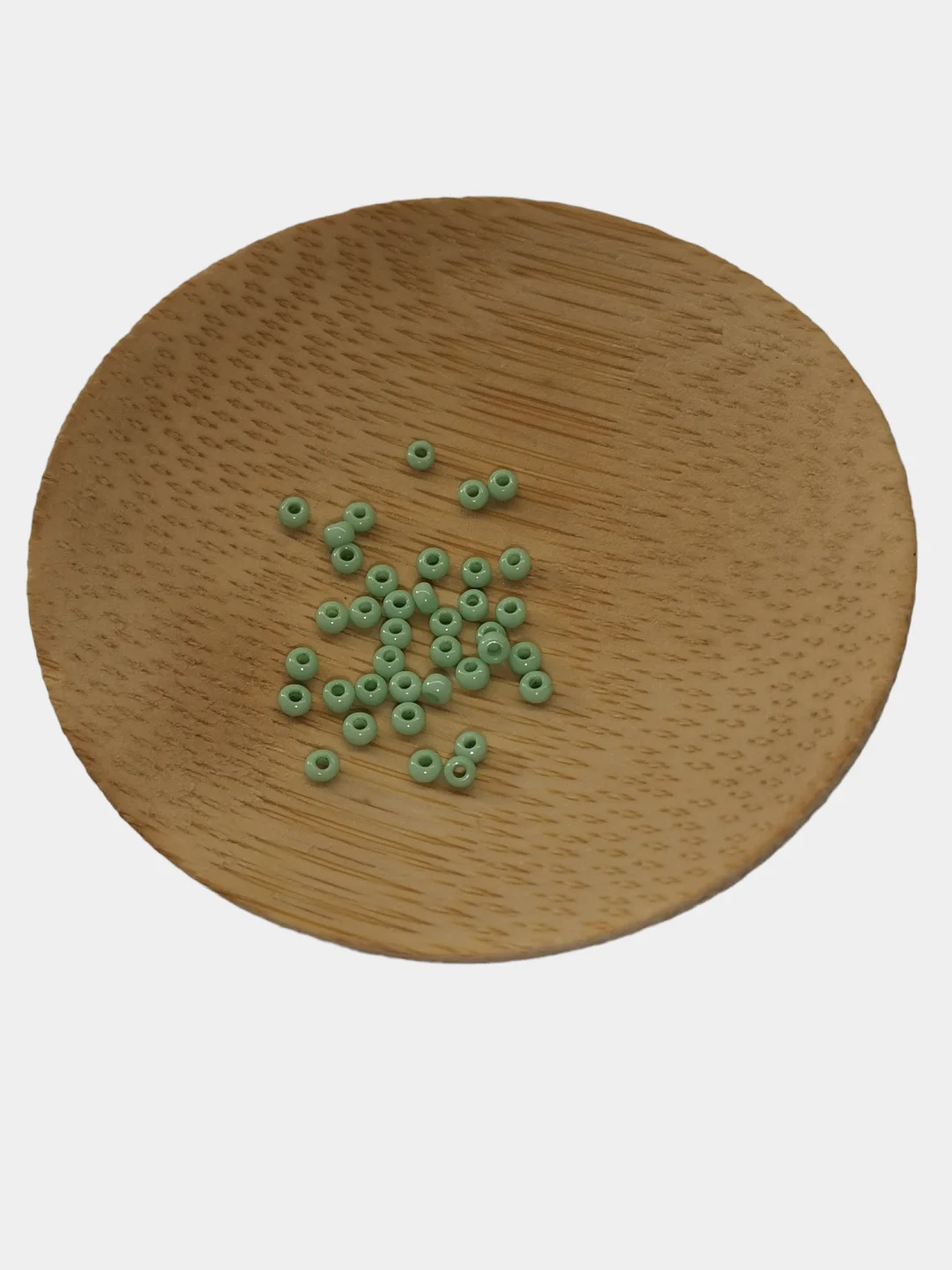 Мятный бисер чешский Preciosa, Чехия, № 10, Natural Opaque