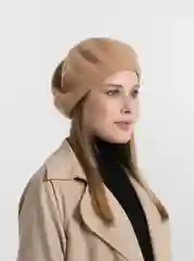 Бежевый берет