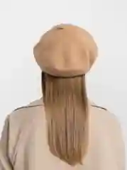 Бежевый берет