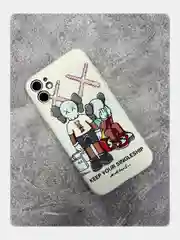 Слоновая кость чехол для iPhone 11 KAWS