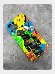 Салатовый чехол для iPhone 11 KAWS