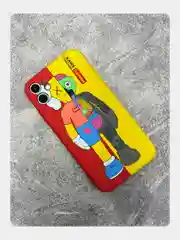 Бирюзовый чехол KAWS для iPhone 13