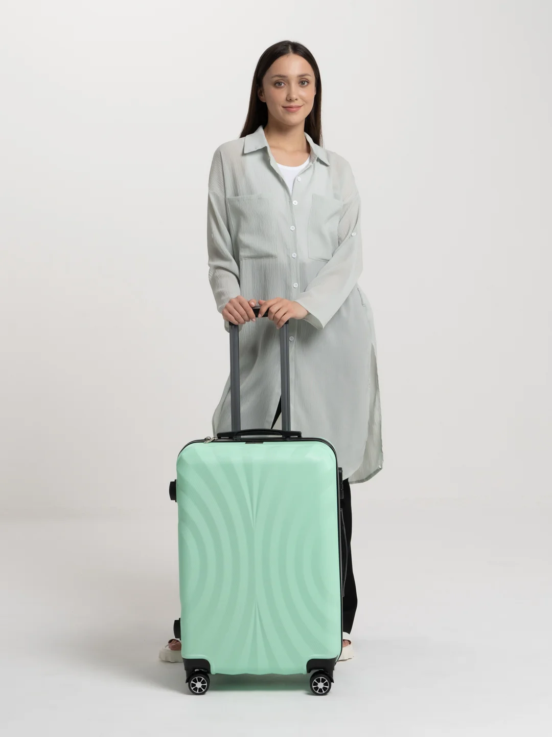 Мятный пластиковый чемодан Kartex 0204