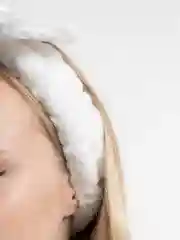 Белый повязка косметическая на голову