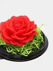 Алый букет из мыла, в куполе, подарок на 8 марта
