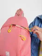 Розовый рюкзак детский школьный