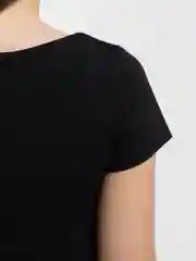Черный футболка женская
