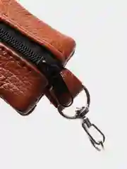 Светло-оранжевый ключница кожаная