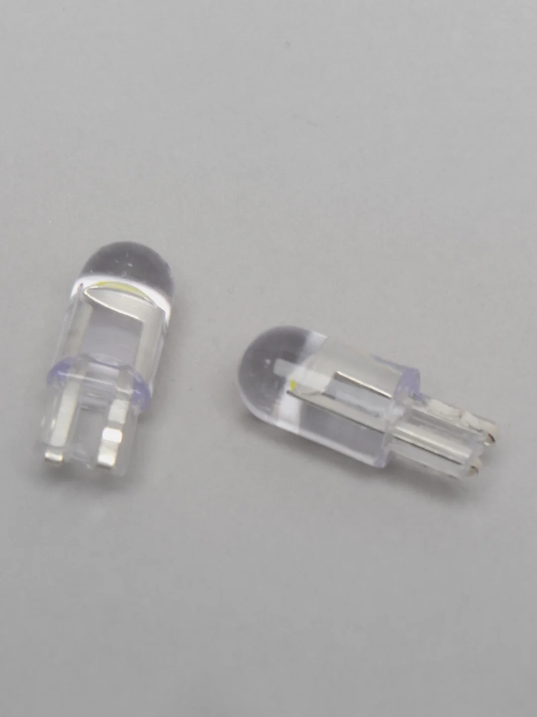 Светодиодные габаритные LED лампочки лампы/огни/габаритки T10/W5W, белый цвет