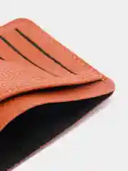 Коричневый картхолдер