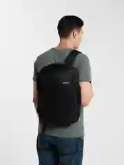 Черный рюкзак мужской
