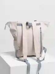 Белый рюкзак школьный