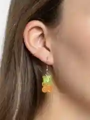 Зеленый серьги с блестящими мармеладными мишками