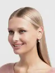 Белый серьги со стразами