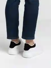 Черный женские кроссовки, белые
