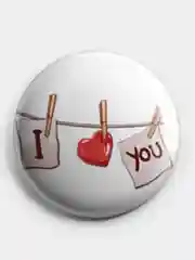 Белый значок, пин на одежду "Love", 37 мм., круглый, металлический