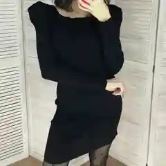 Черный платье трикотажное, с длинным рукавом