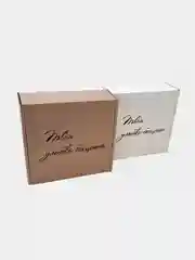 Бежевый коробка из микрогофрокартона 16*16*6 см самосборная 2шт, подарочная "Твоя улыбка бесценна"