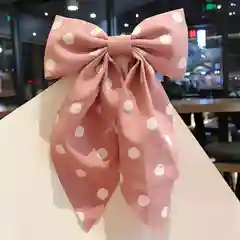 Конфетный бант в горошек, заколка