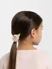 Молочный резинки с меховым шариком