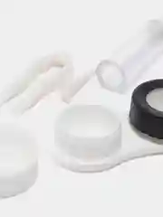 Черный контейнер для линз с кактусами