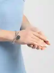 Минималистический браслет с круглым марморным кулоном