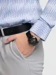 Черный часы механические