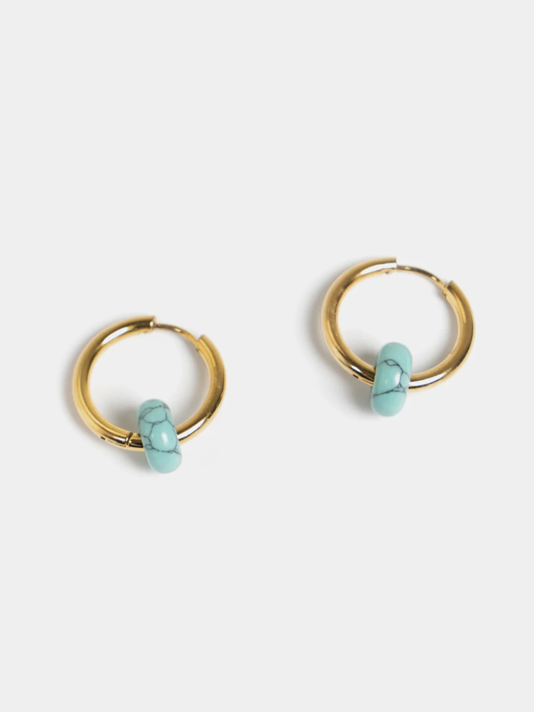 Серьги кольца Strekoza Collection, с подвесками шармами из натурального камня бирюза