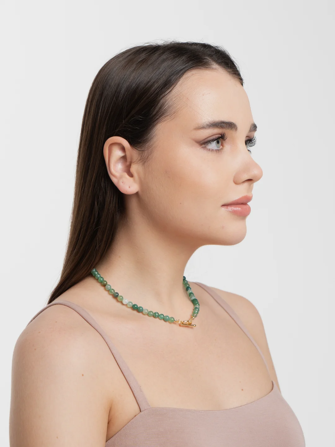 Зеленый бусы Strekoza Collection из агата с застёжкой в форме клевера