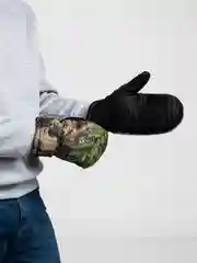 Мятный рукавицы зимние