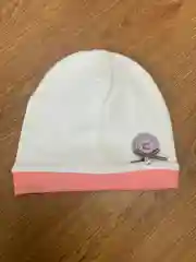 Белый шапка для малышей