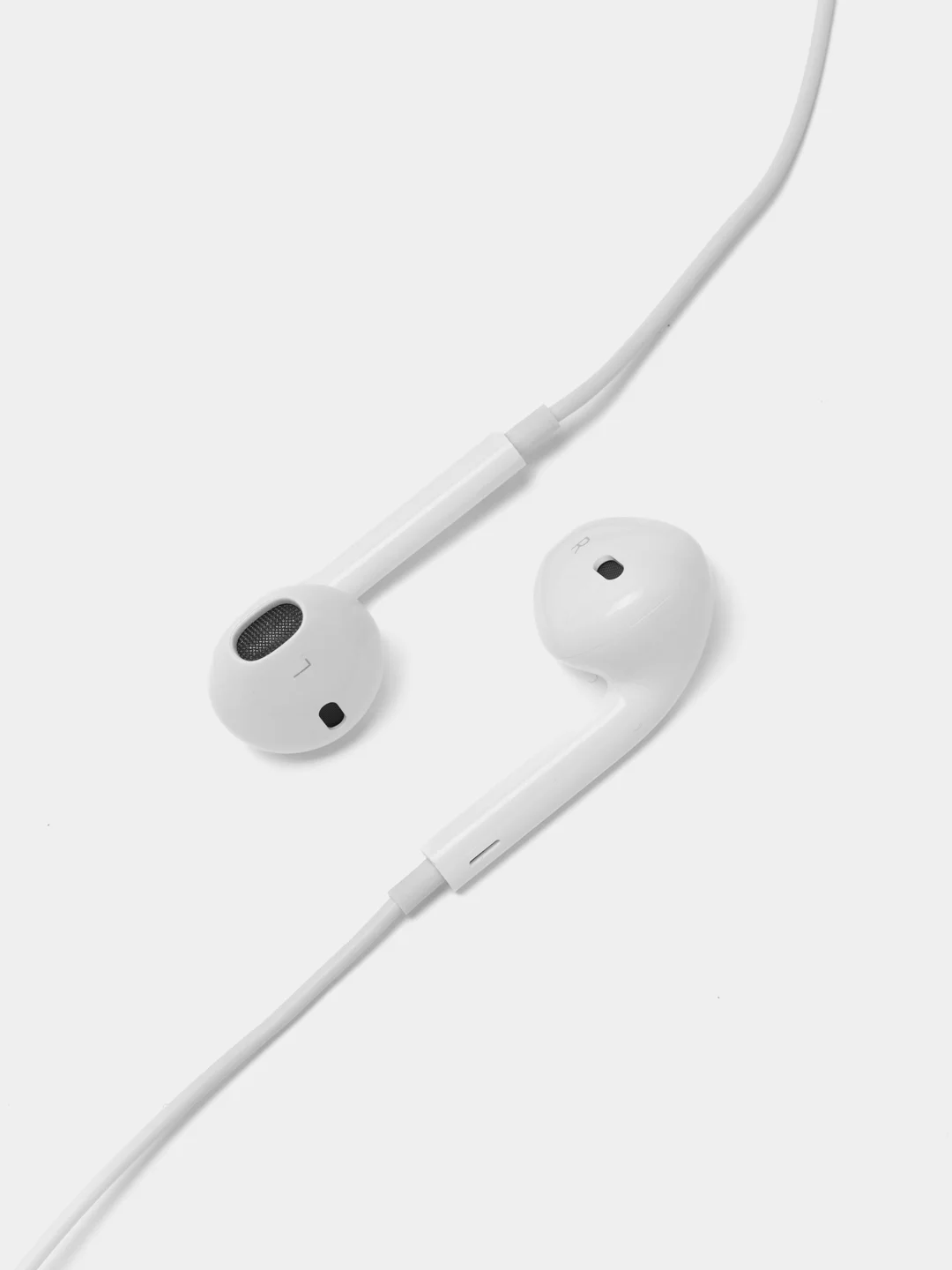 Проводная гарнитура Apple EarPods (Lightning) белый