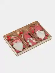 Красный деревянные новогодние игрушки на елку в наборе