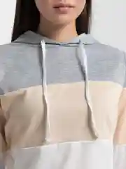 Белый костюм спортивный женский