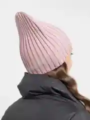 Пудровый шапка вязаная, весенняя