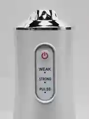 Белый ирригатор для полости рта аккумуляторный беспроводной с USB-зарядкой