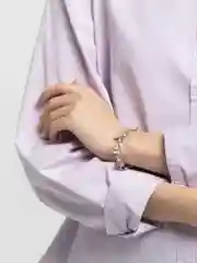 Серебряный браслет, с шаром и буквенным квадратом