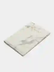 Белый обложка на паспорт