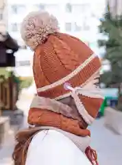Карамельный шапка женская со снудом и маской