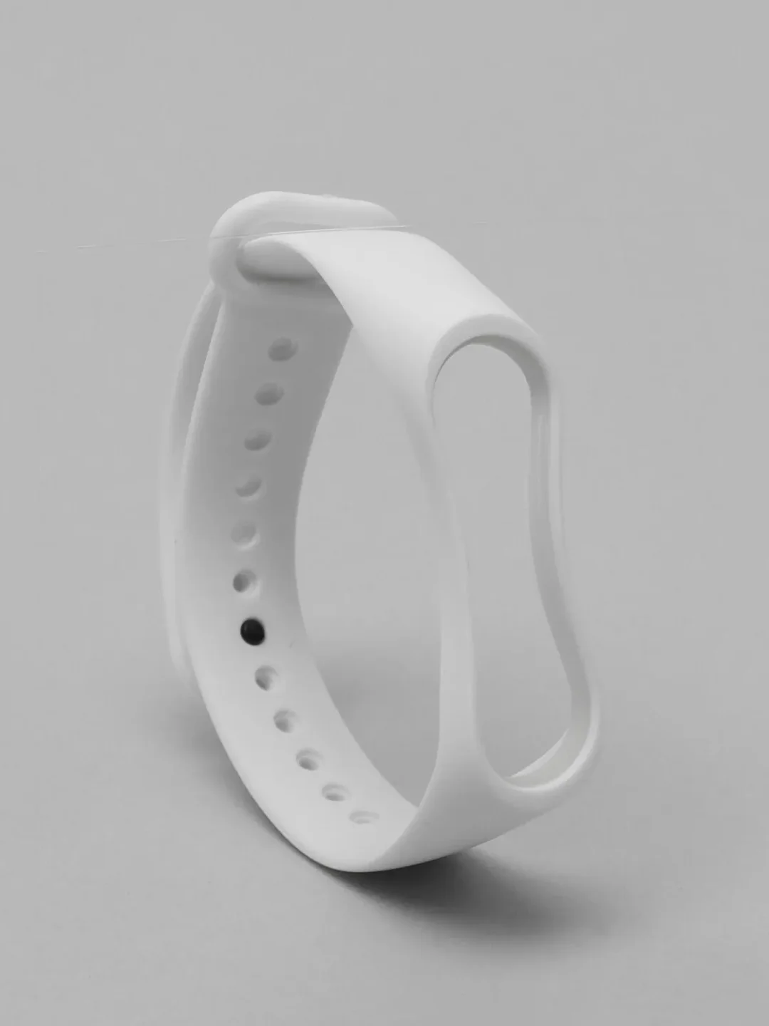 Белый силиконовый ремешок Xiaomi Mi Band 3, Mi Band 4 (Сяоми Ми Бэнд 3, Ми Бэнд 4)