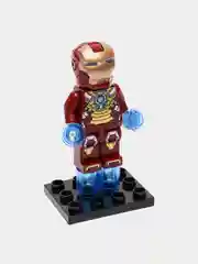 Красный фигурки супергероев Super Heroes